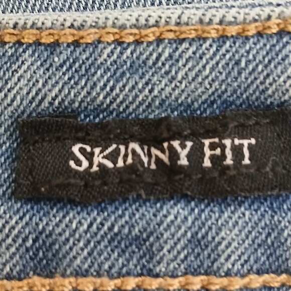 JUDY BLUE SKINNY FIT PEARL STUDDED JEANS WOMENS SIZE 15/32 - Picture 7 of 7